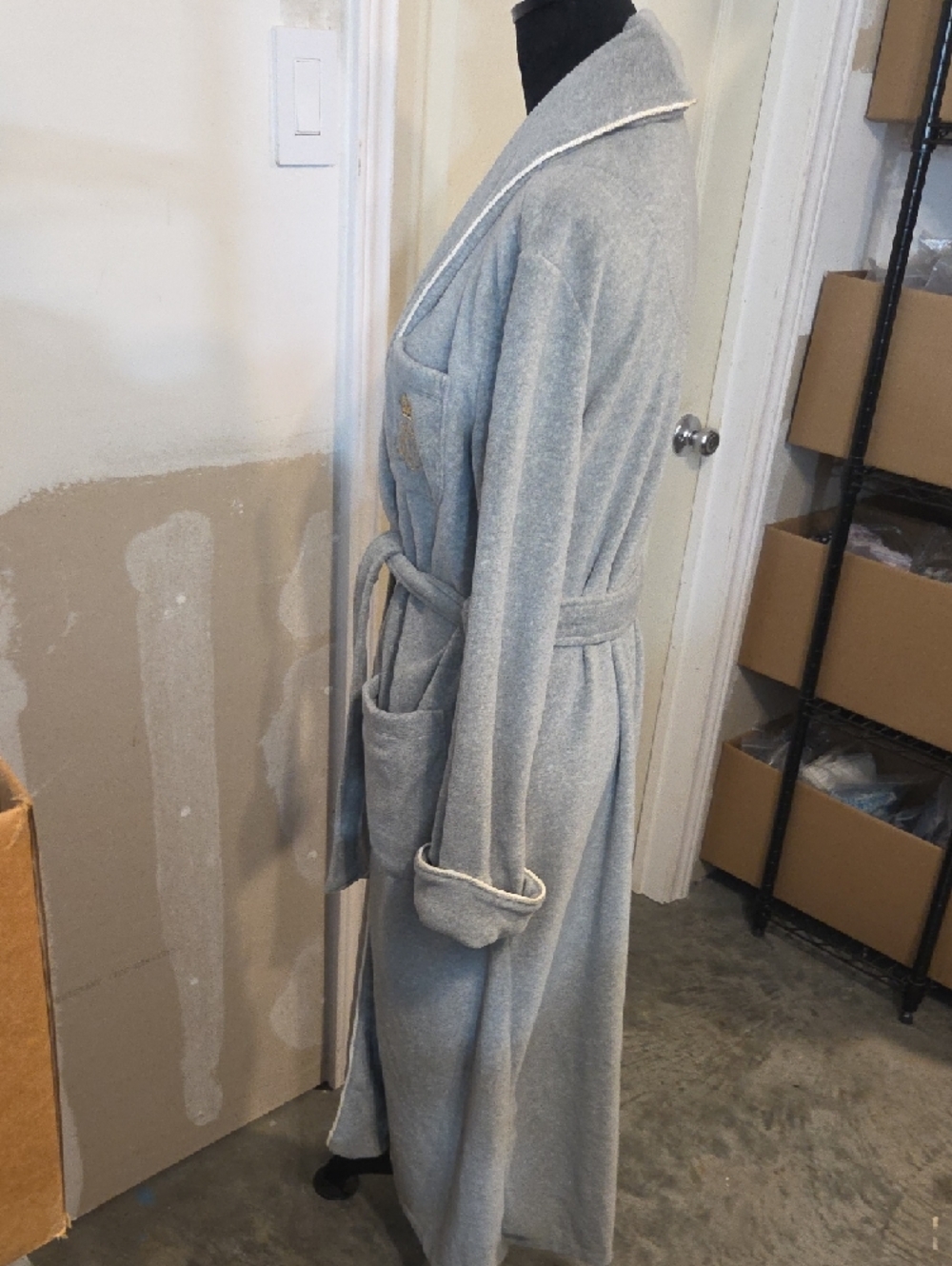 Lauren Ralph Lauren  Gray Terry Cloth Robe Long  Embroidered Crest Cozy Fleece - Picture 4 of 10